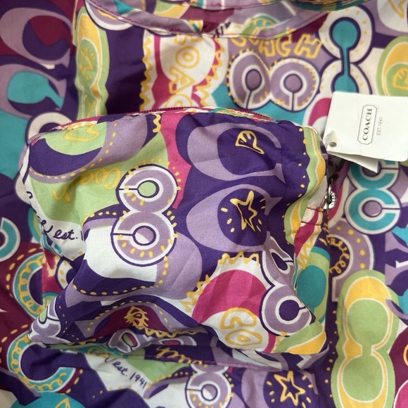 Coach POPPY GLAM SIGNATURE Sis Print Fold Packable Shopper Travel Tote 62112 NWT - Picture 5 of 12